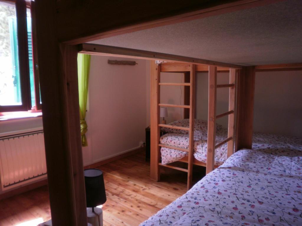 Gîte Belle Valette Prads-Haute-Bléone Chambre photo